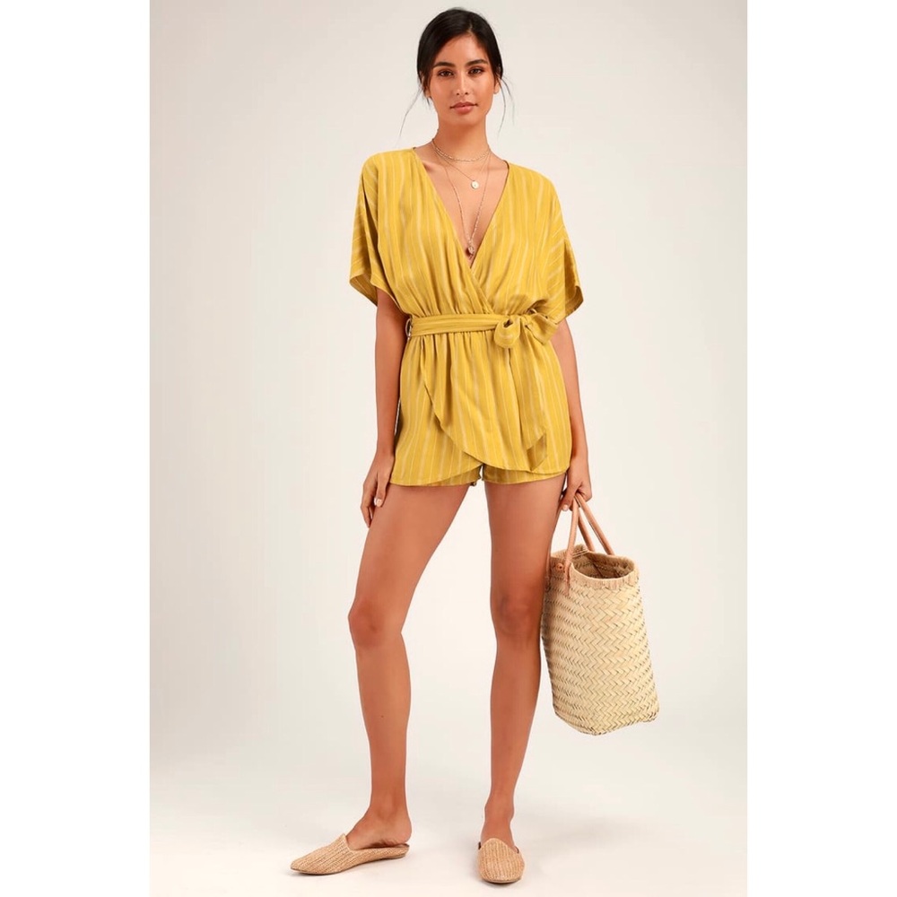 Lulus “Sunshine State” Vneck Striped Tied Romper - Picture 5 of 16